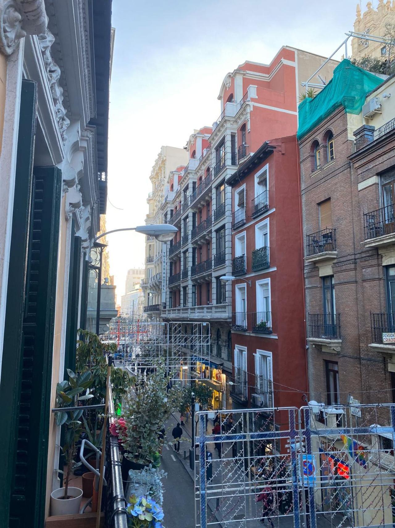 Hortaleza 4, Preciso Estudio En Chueca Junto A La Gran Via De Madrid Ngoại thất bức ảnh