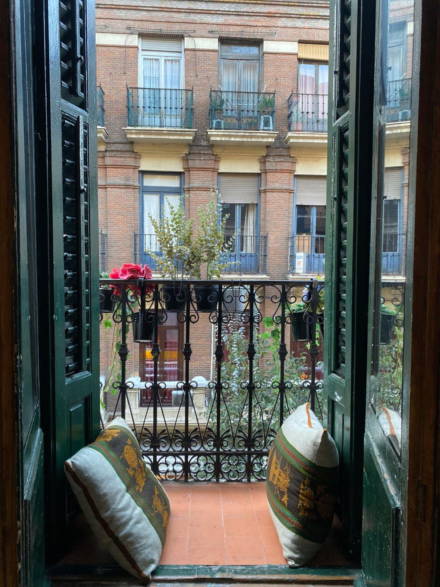Hortaleza 4, Preciso Estudio En Chueca Junto A La Gran Via De Madrid Ngoại thất bức ảnh